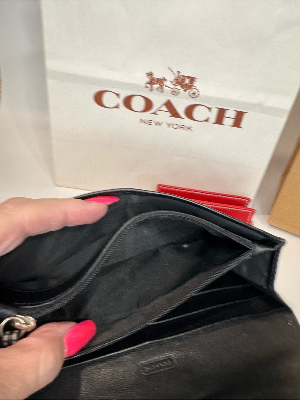 Coach Black Leather Soho? Wallet - Picture 9 of 12